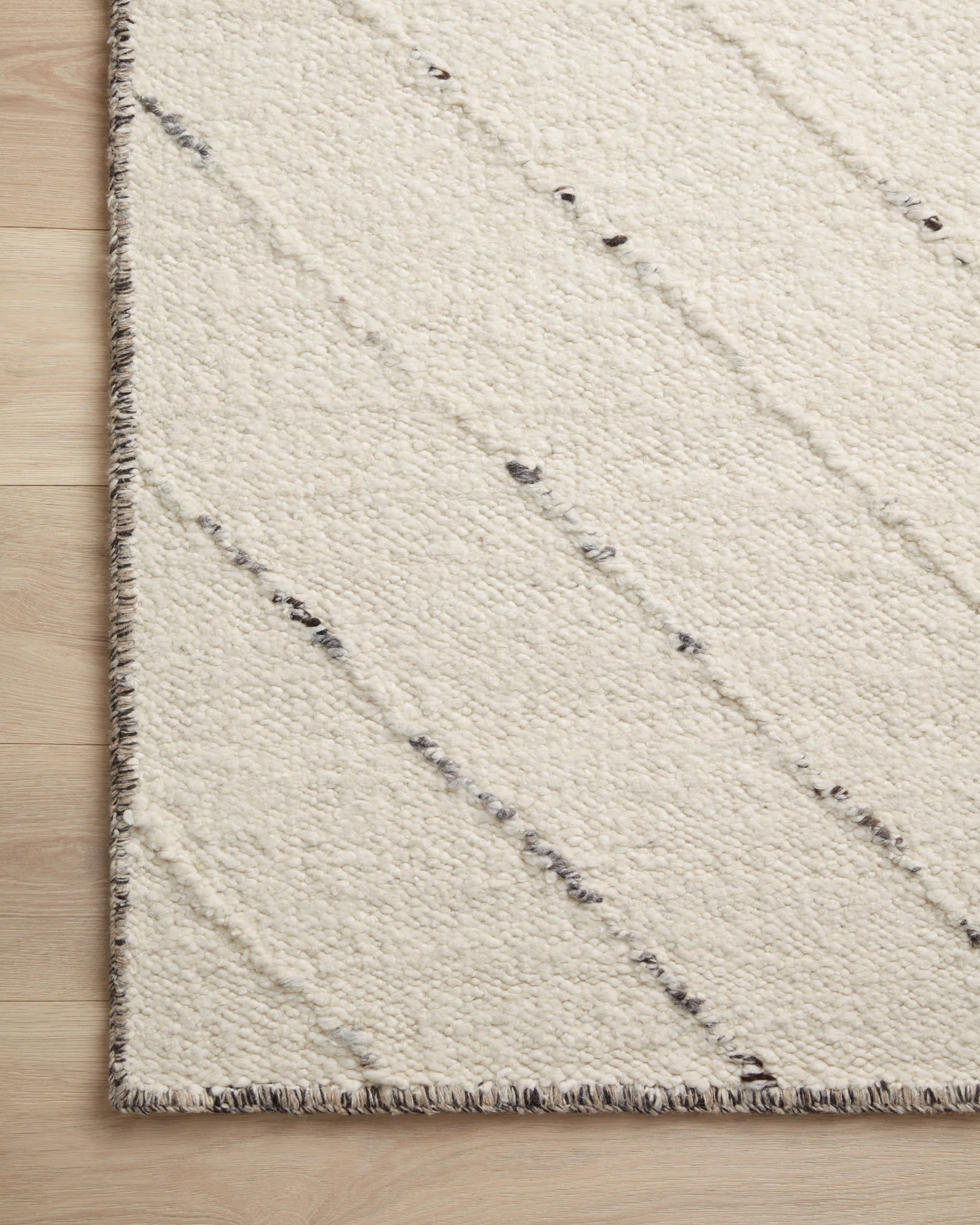 WYL-04 IVORY / BLACK - Image 3